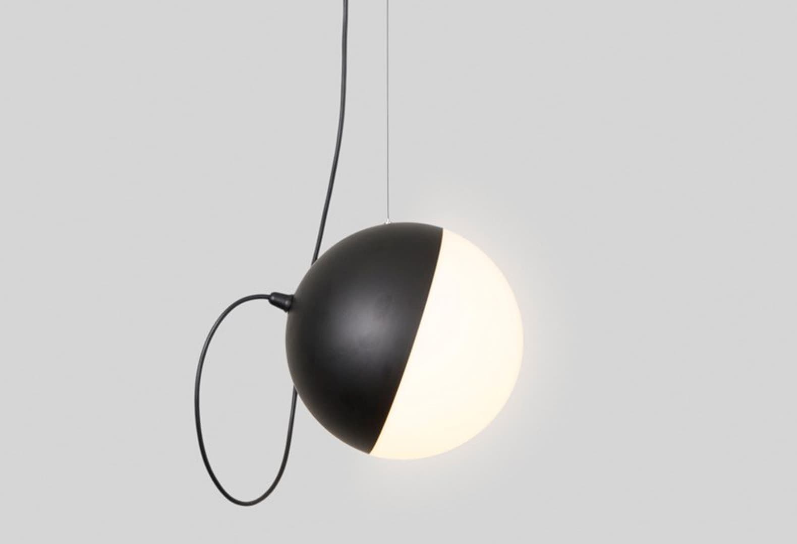 HALF, Milan Iluminacion (дизайн — Франциск Рифе)