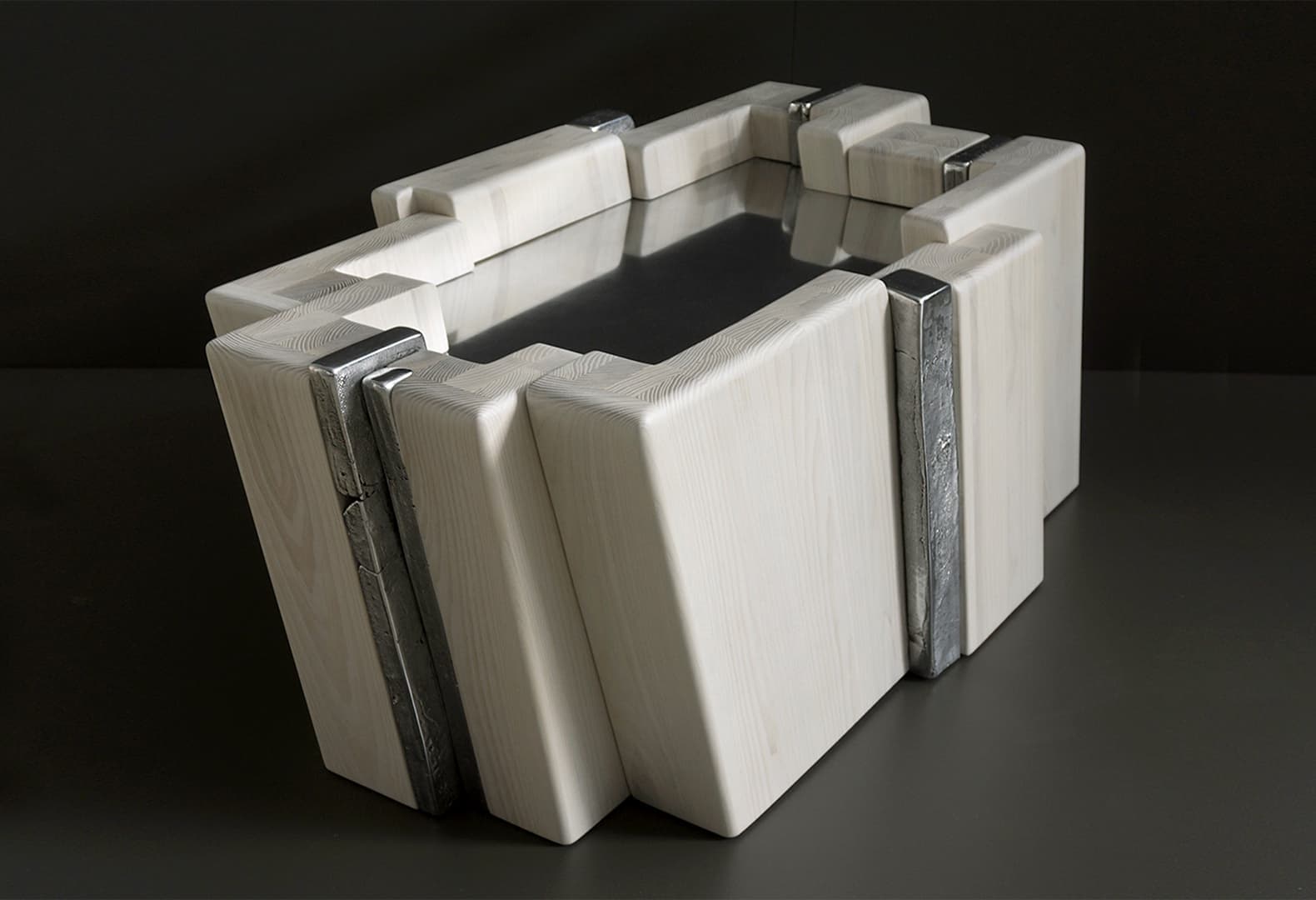 Dolomite Table, Simon Johns