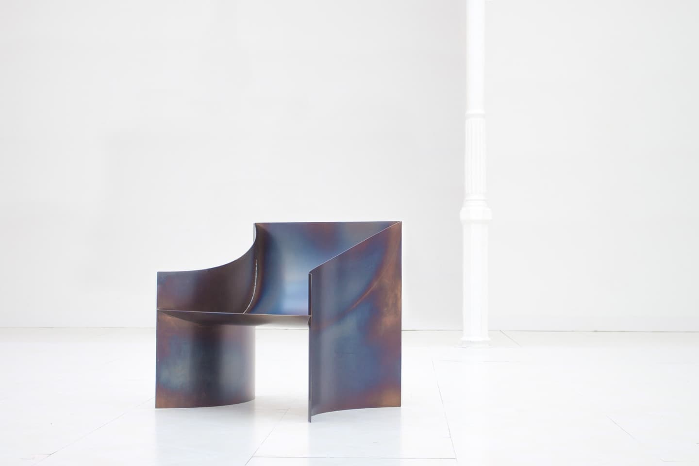 One Curve Chair, Objects With Narratives