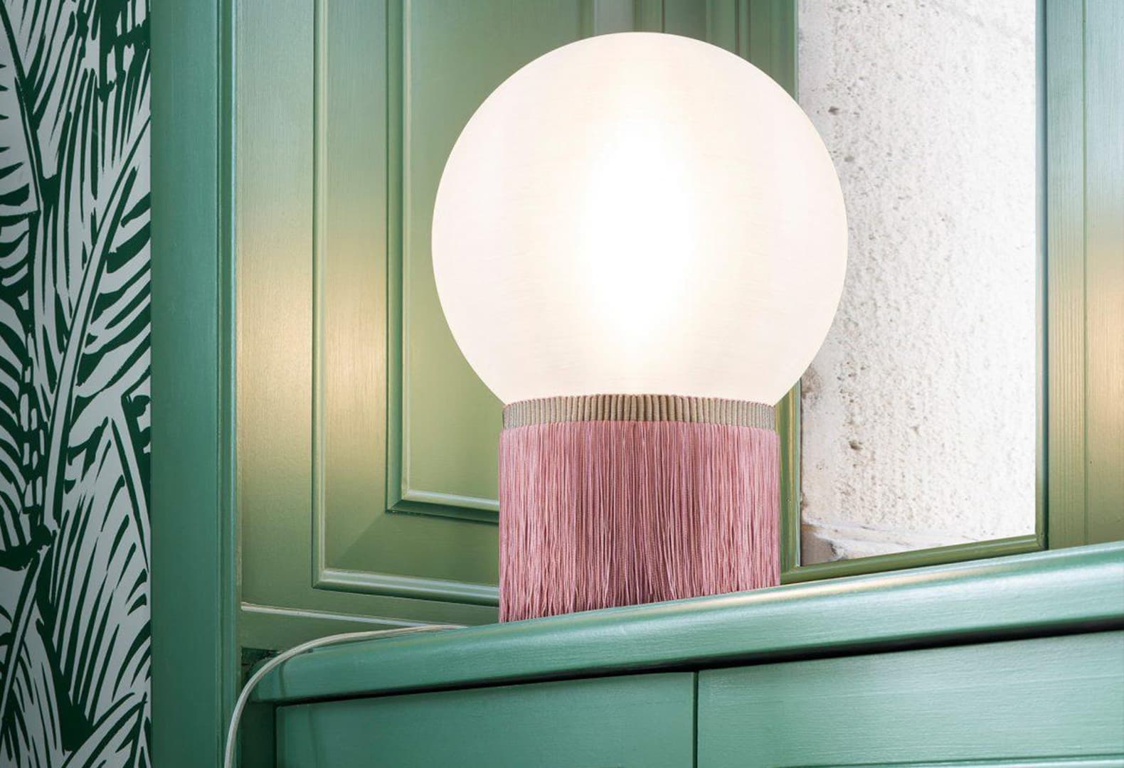 Настольная лампа на цилиндрическом основании Atmosfera Fringe. Slamp