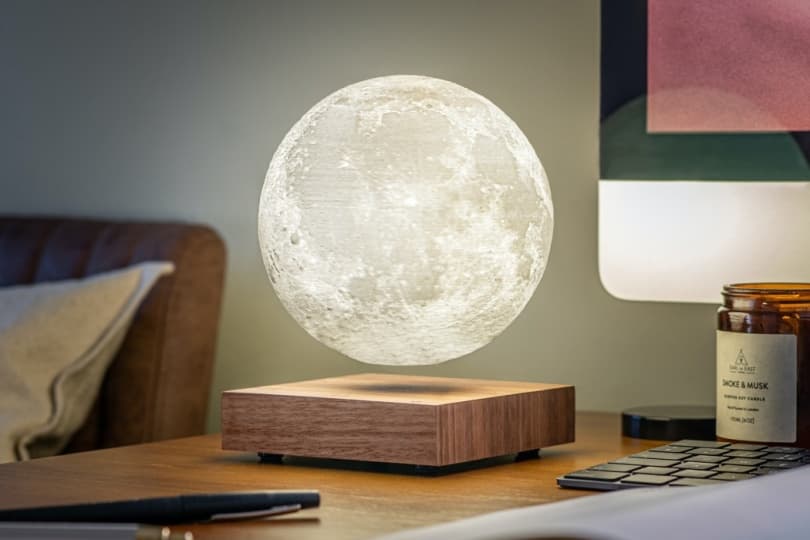 Gingko Smart Moon Lamp: левитирующая настольная лампа Gingko Smart Moon Lamp: левитирующая настольная лампа