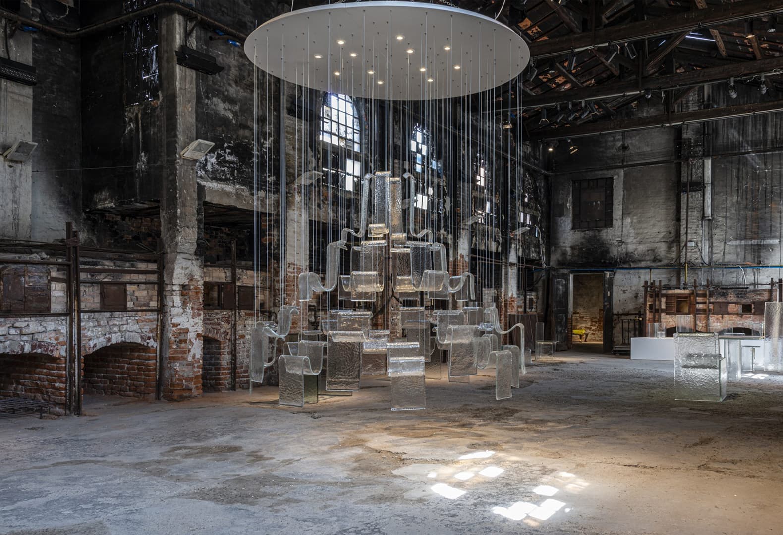 Melt Chandelier, nendo