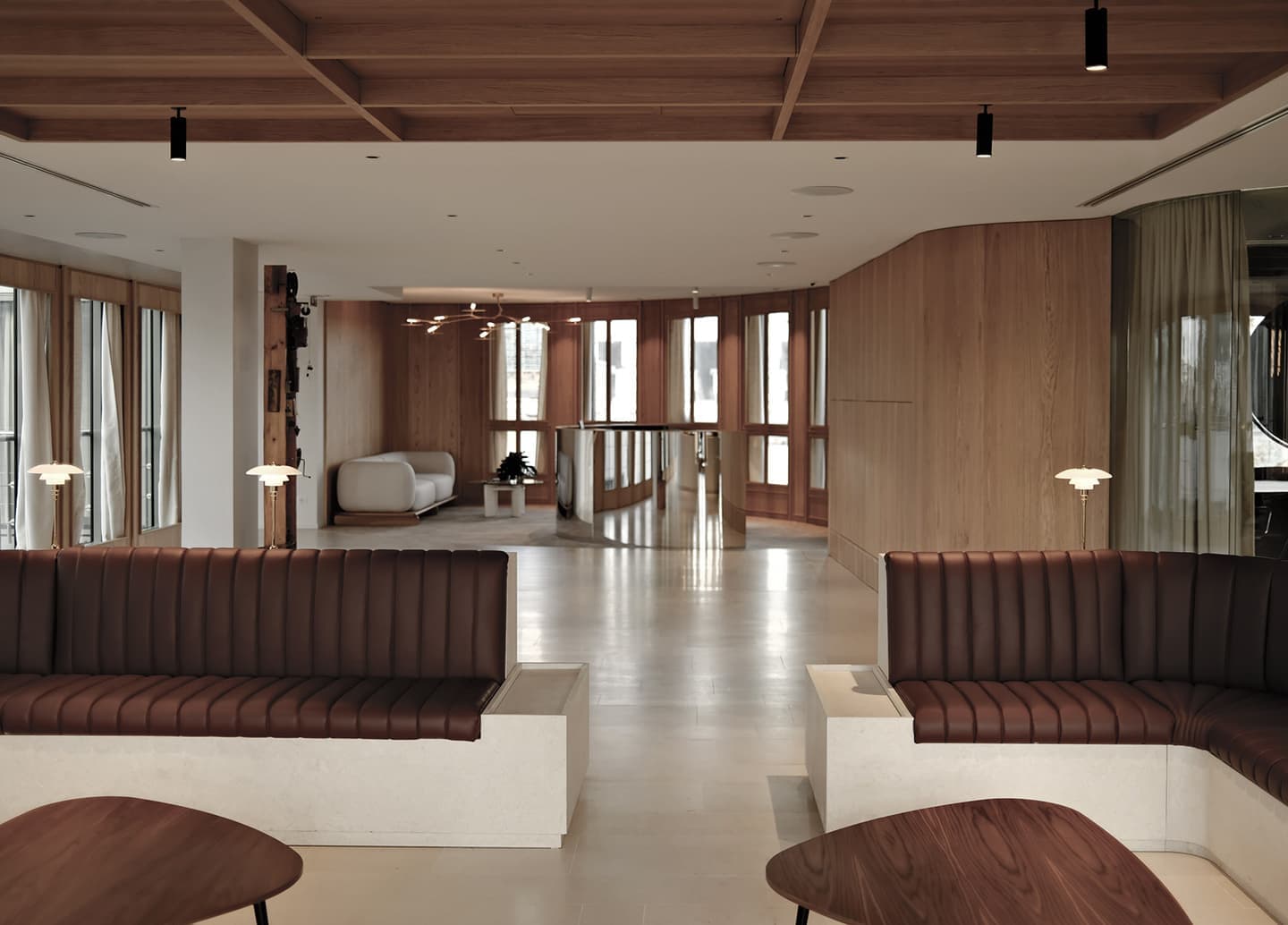 По-домашнему уютный офис в Париже – проект Hauvette & Madani и Луи Денаво