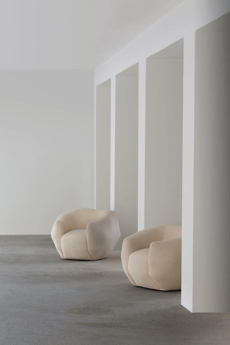 Галерея Kamel Mennour Galerie. Pierre Yovanovitch