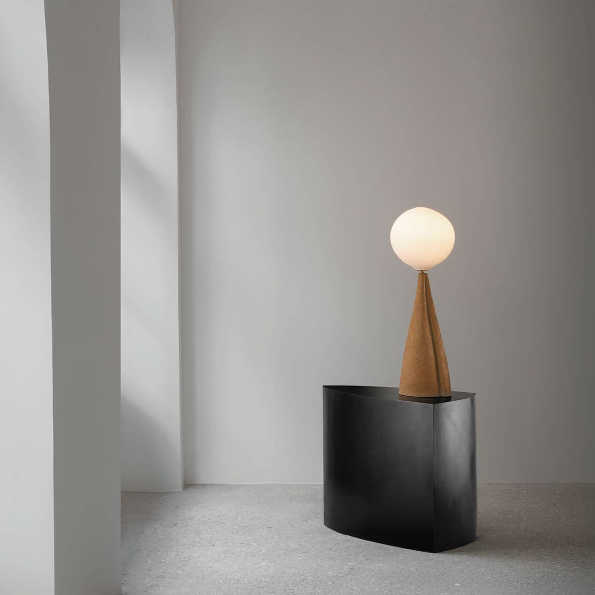 Галерея Kamel Mennour Galerie. Pierre Yovanovitch