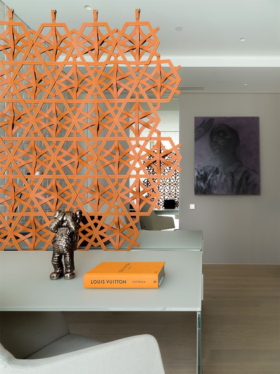 Теплый минимализм в московской квартире – проект бюро Kerimov Architects