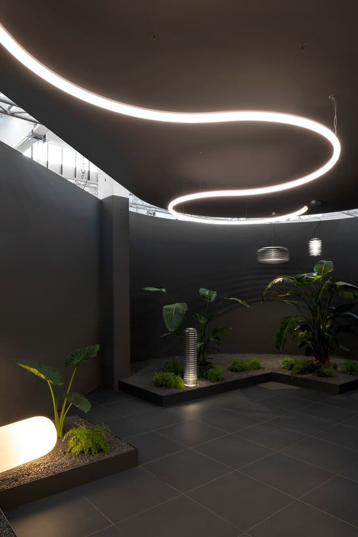 Artemide Exhibition Centre: пространство света и открытого диалога