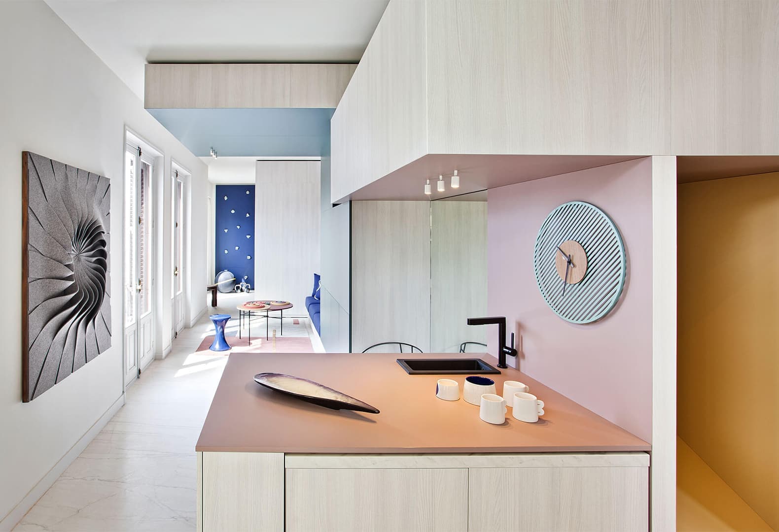 Alvic modular home, Эктор Руис-Веласкес