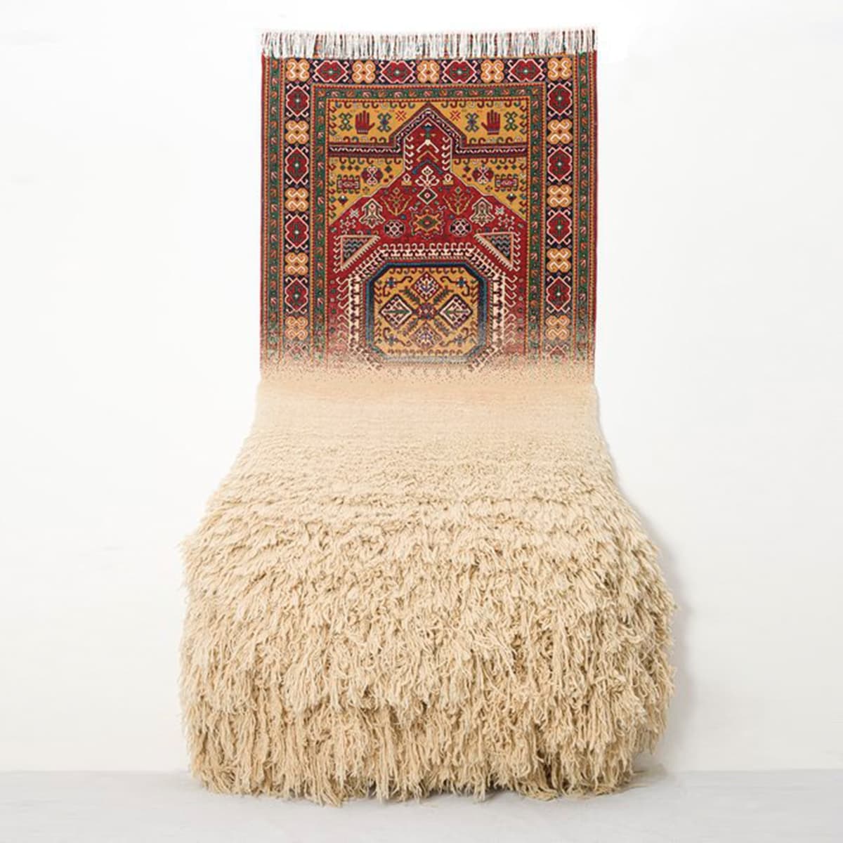 Ковры Seyid Yahya Bakuvi (Shirvani) и Nizami Ganjavi. Фото: Faig Ahmed Studio