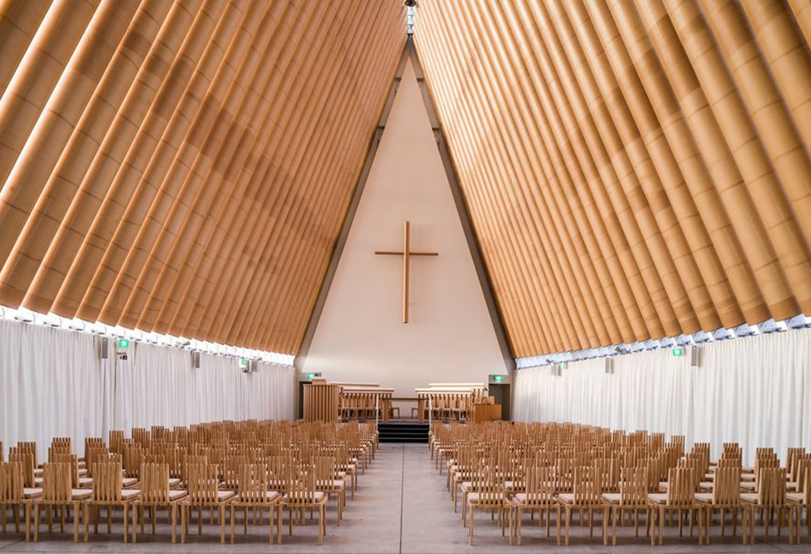 Christchurch Transitional Cathedral по проекту Shigeru Ban Architects. Фото: Stephen Goodenough