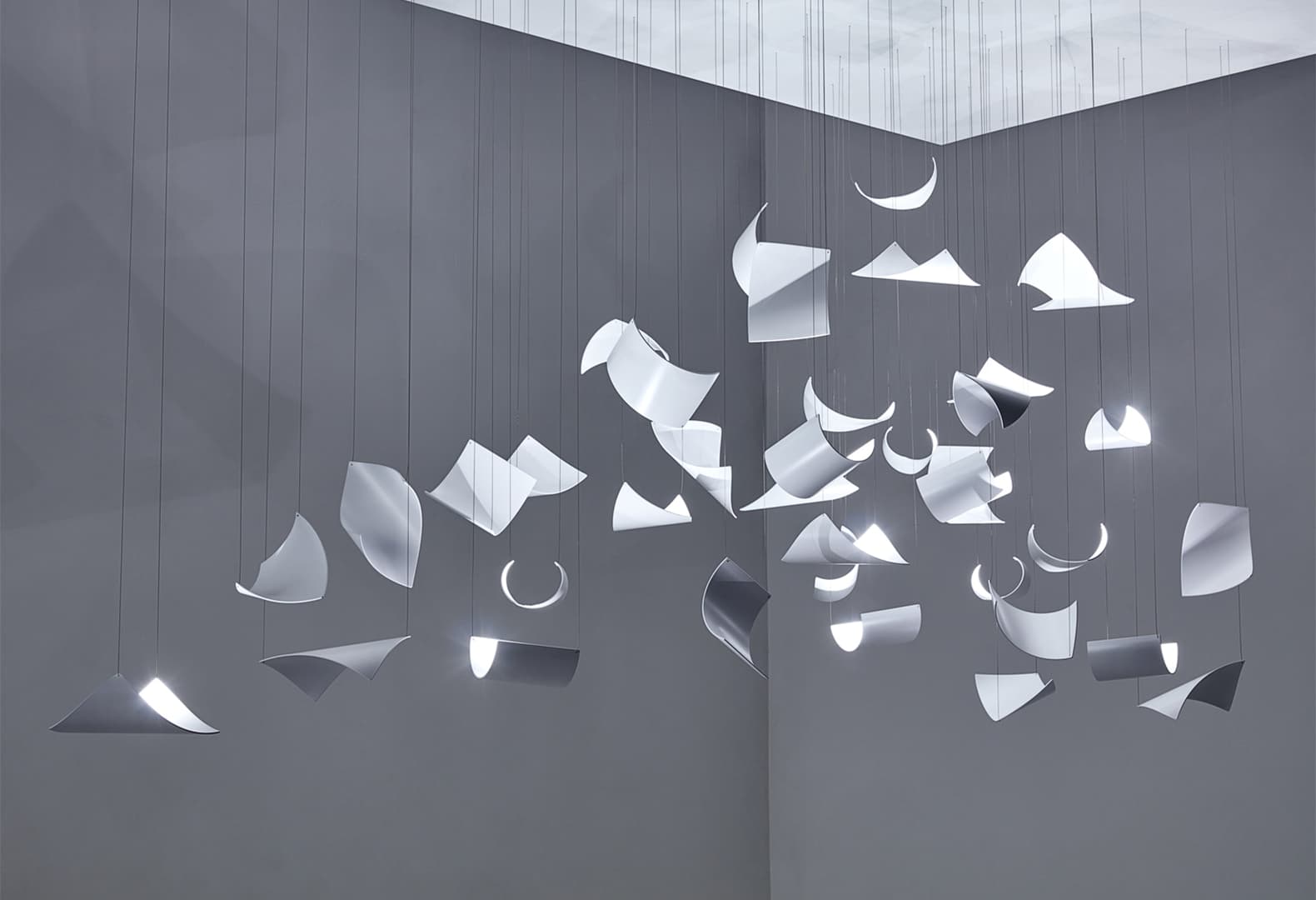 PAD London: Люстра Light & Shade, Пол Кокседж. Carpenters Workshop Gallery