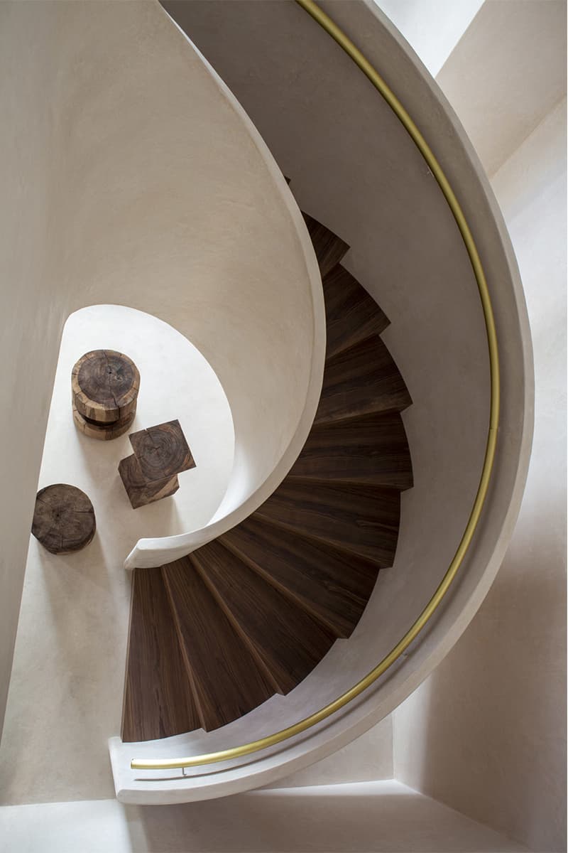 Новая женственность в интерьере мультибрендового магазина одежды – проект Studiopepe