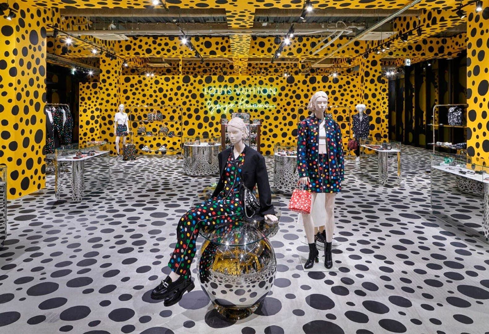 Бутик Louis Vuitton в Токио. Фото: Louis Vuitton