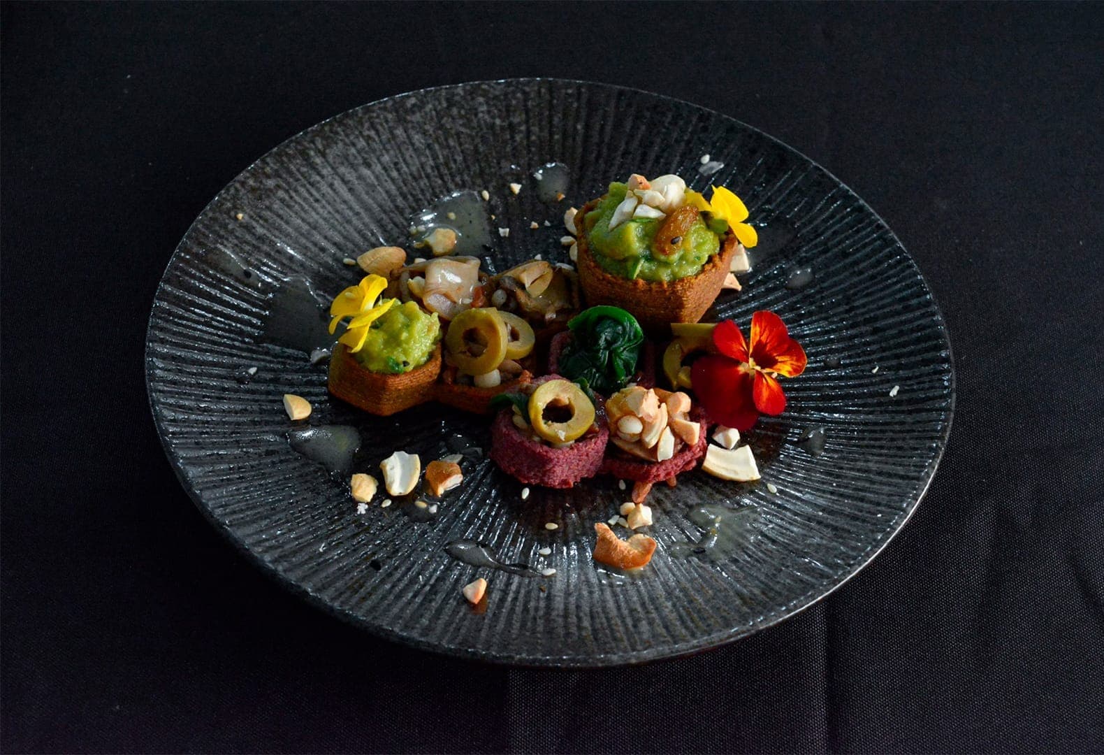 Еда, напечатанная на 3D-принтере из остатков пищи. Эльзелинде ван Долевирд