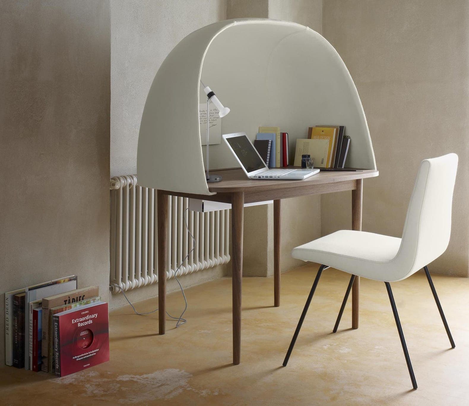 Рабочий стол Rewrite, Ligne Roset. Фото: Ligne Roset