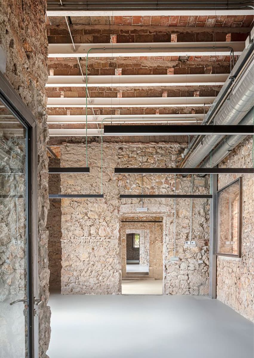 Социальный центр El Roser, Реус, Gallego Arquitectura, Josep Ferrando Architecture. Фото: Adrià Goula