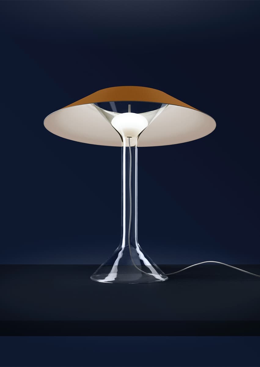 Euroluce 2023: Chapeaux Родольфо Дордони для Foscarini. Фото: Foscarini