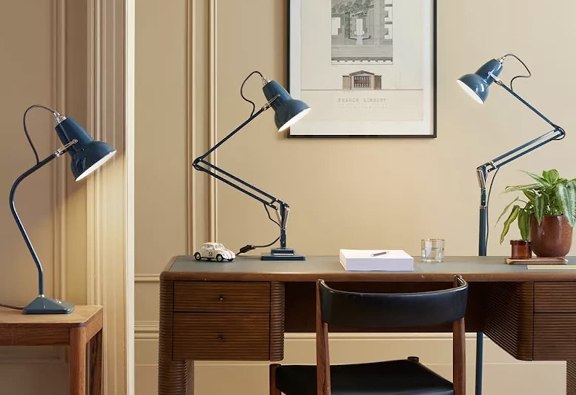Neptune Blue: свежий оттенок ламп Anglepoise, вдохновленный британским побережьем Neptune Blue: свежий оттенок ламп Anglepoise, вдохновленный британским побережьем