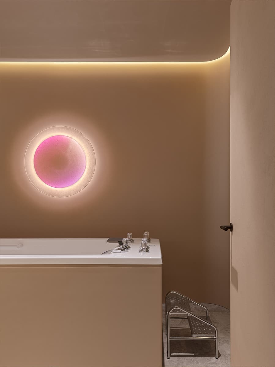 Медитативный интерьер без единого угла — проект бюро Babayants Architects